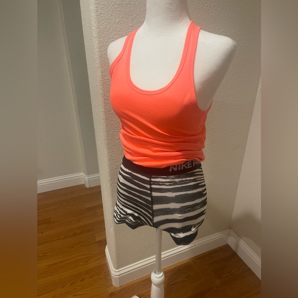 NIKE PRO Dri-Fit set.